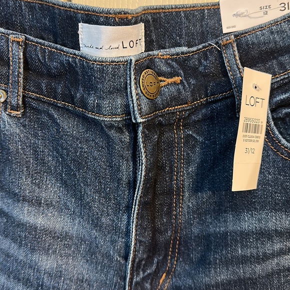 Loft Cuffed Jean Shorts NWT - Picture 2 of 4